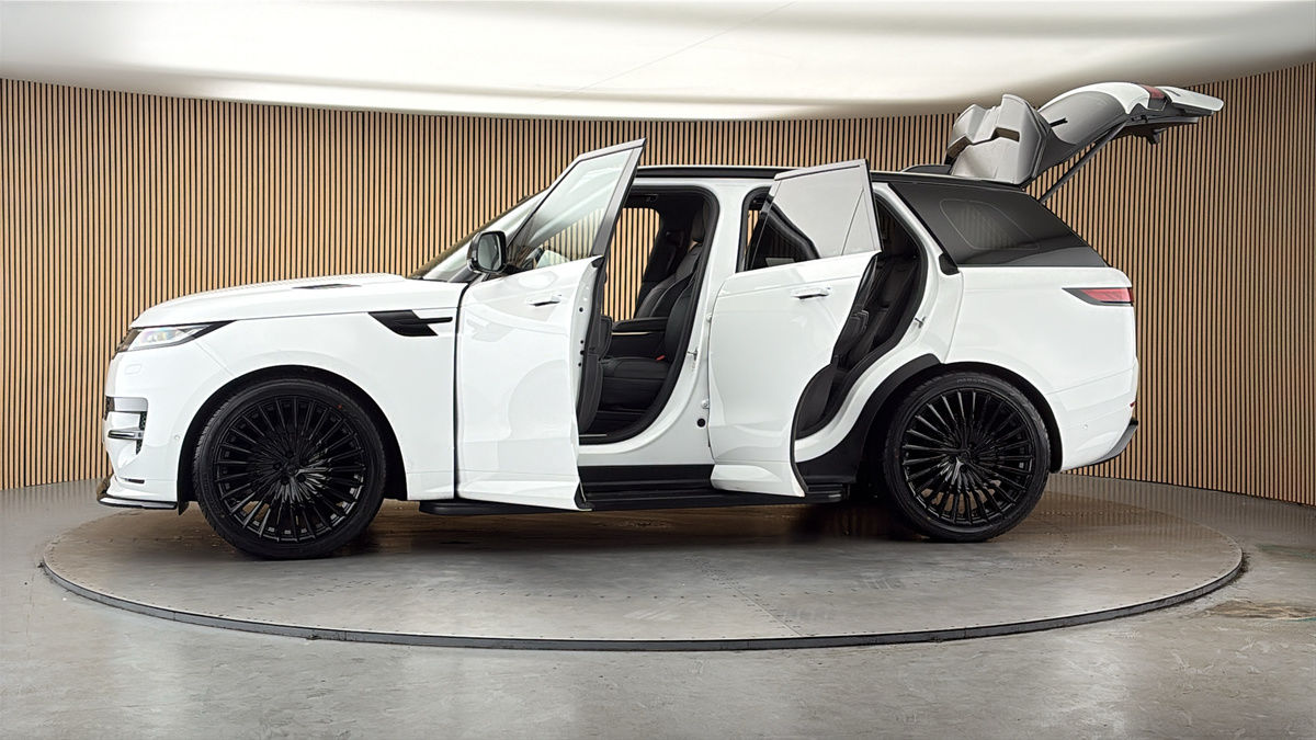 More views of Land Rover Range Rover Sport