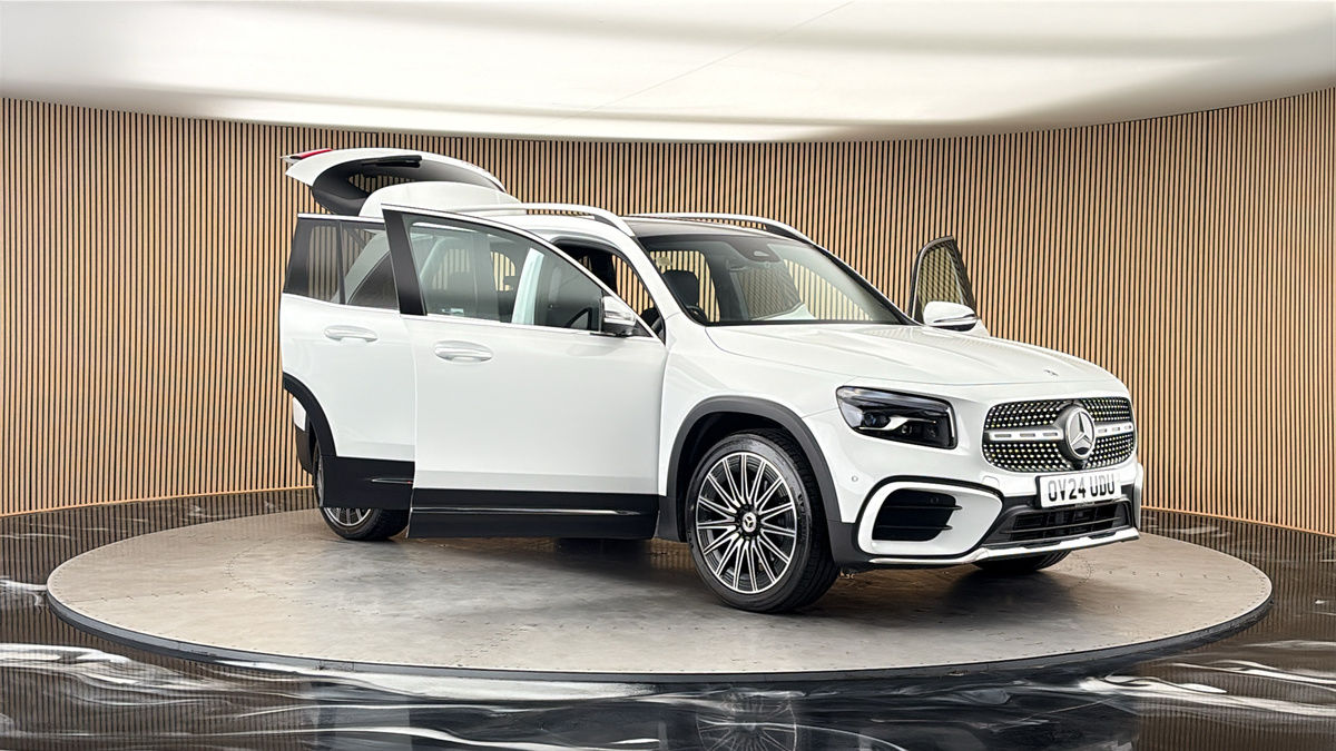 More views of Mercedes-Benz GLB