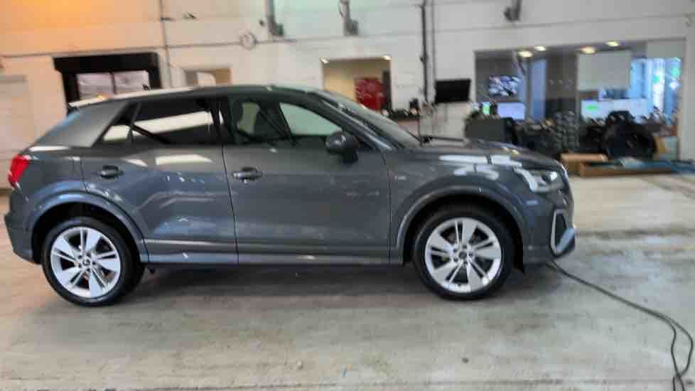 More views of Audi Q2