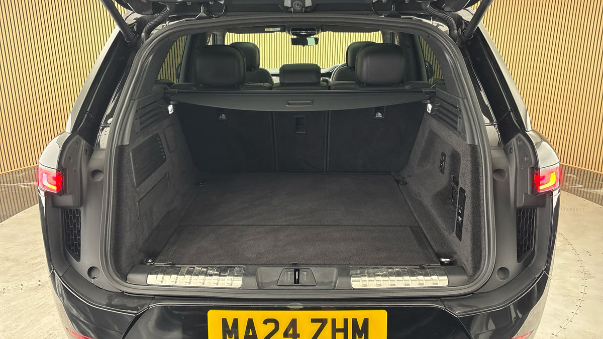 Land Rover Range Rover Sport Image 11