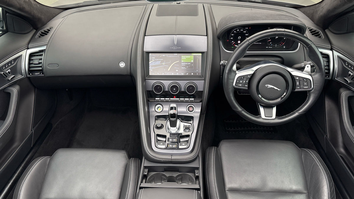 Jaguar F-Type Image 12