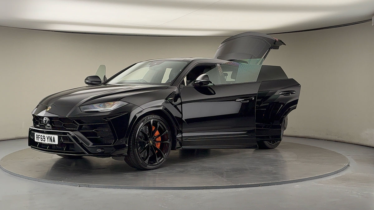 More views of Lamborghini Urus