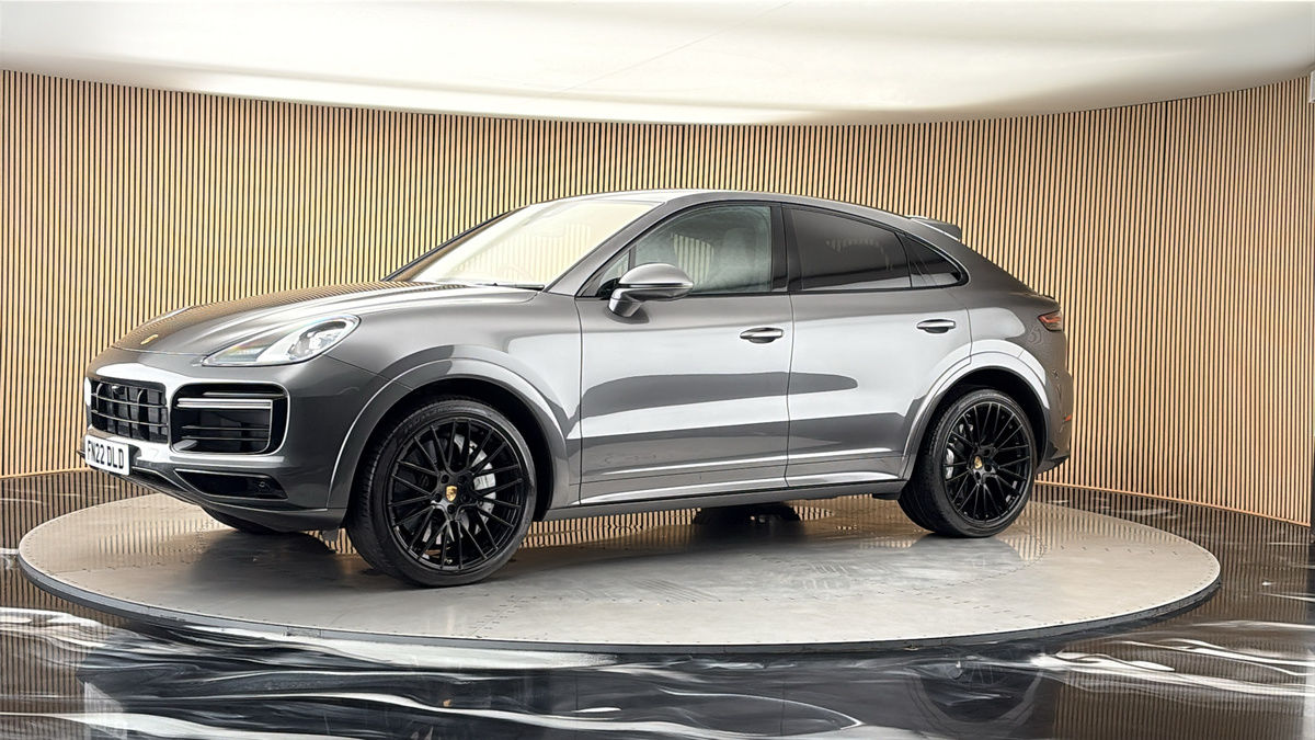 More views of Porsche Cayenne