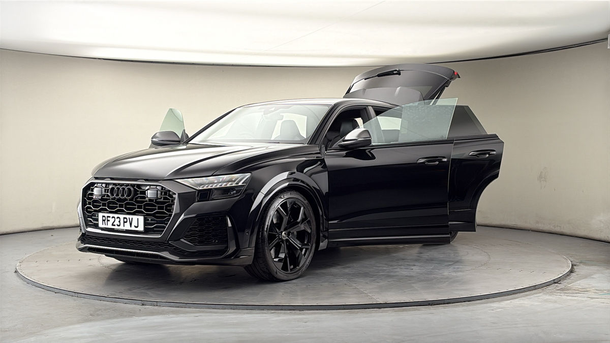 More views of Audi RSQ8