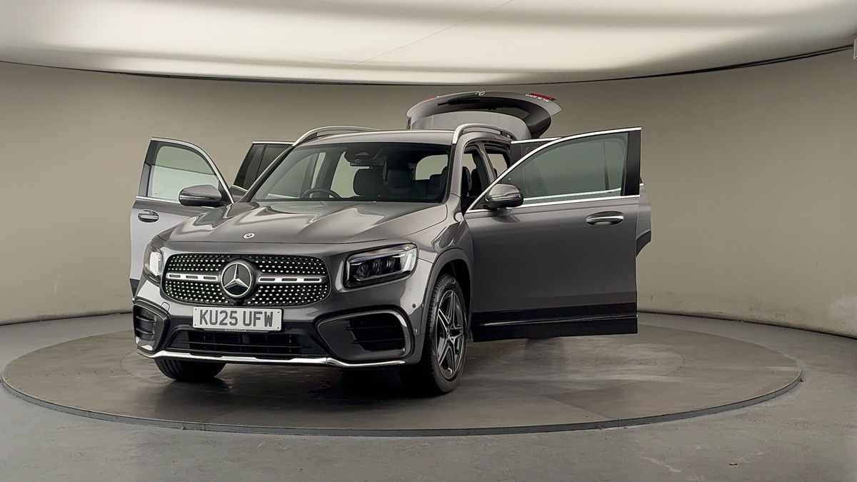 More views of Mercedes-Benz GLB