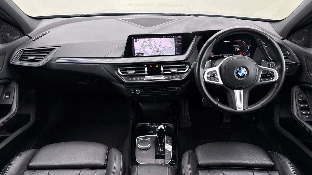 BMW 1 Series Image 12