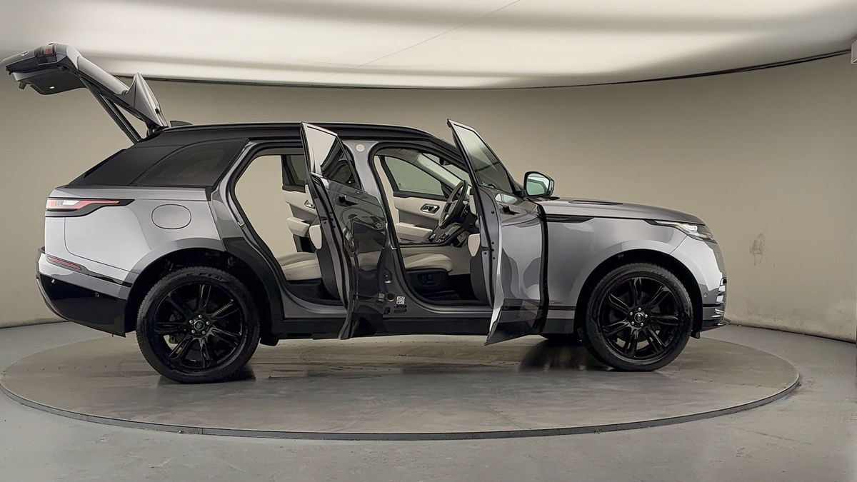 More views of Land Rover Range Rover Velar