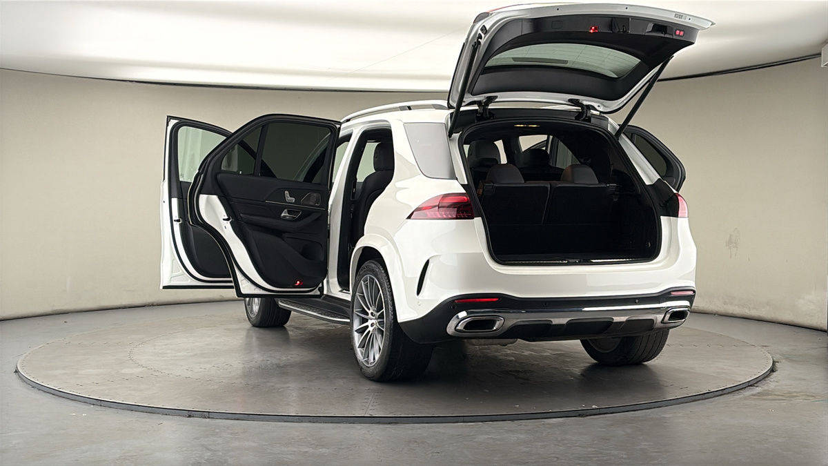 More views of Mercedes-Benz GLE