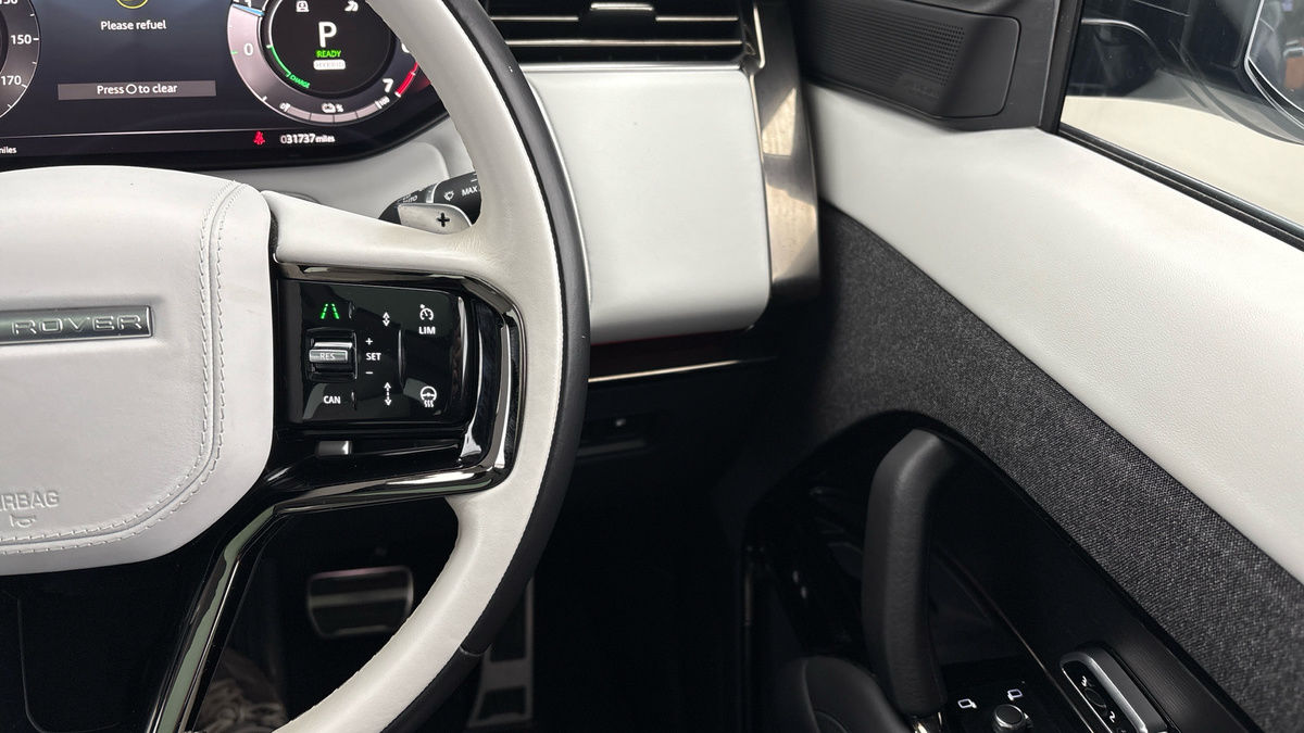 Land Rover Range Rover Sport Image 14