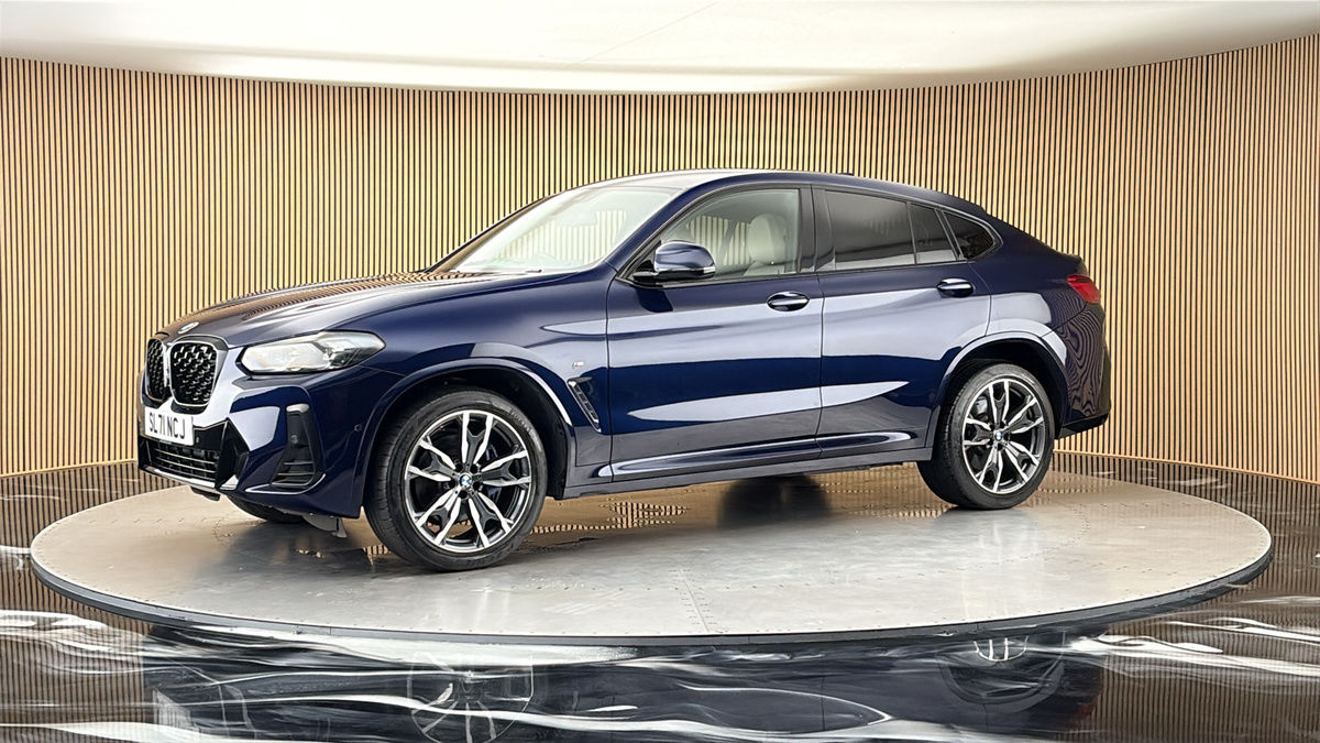 More views of BMW X4
