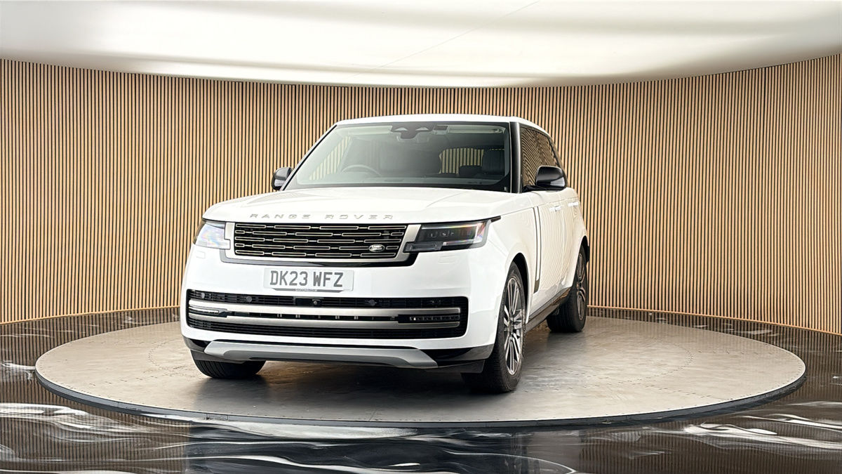 More views of Land Rover Range Rover