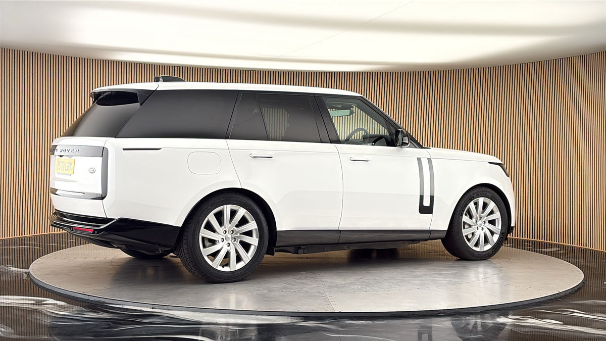 More views of Land Rover Range Rover