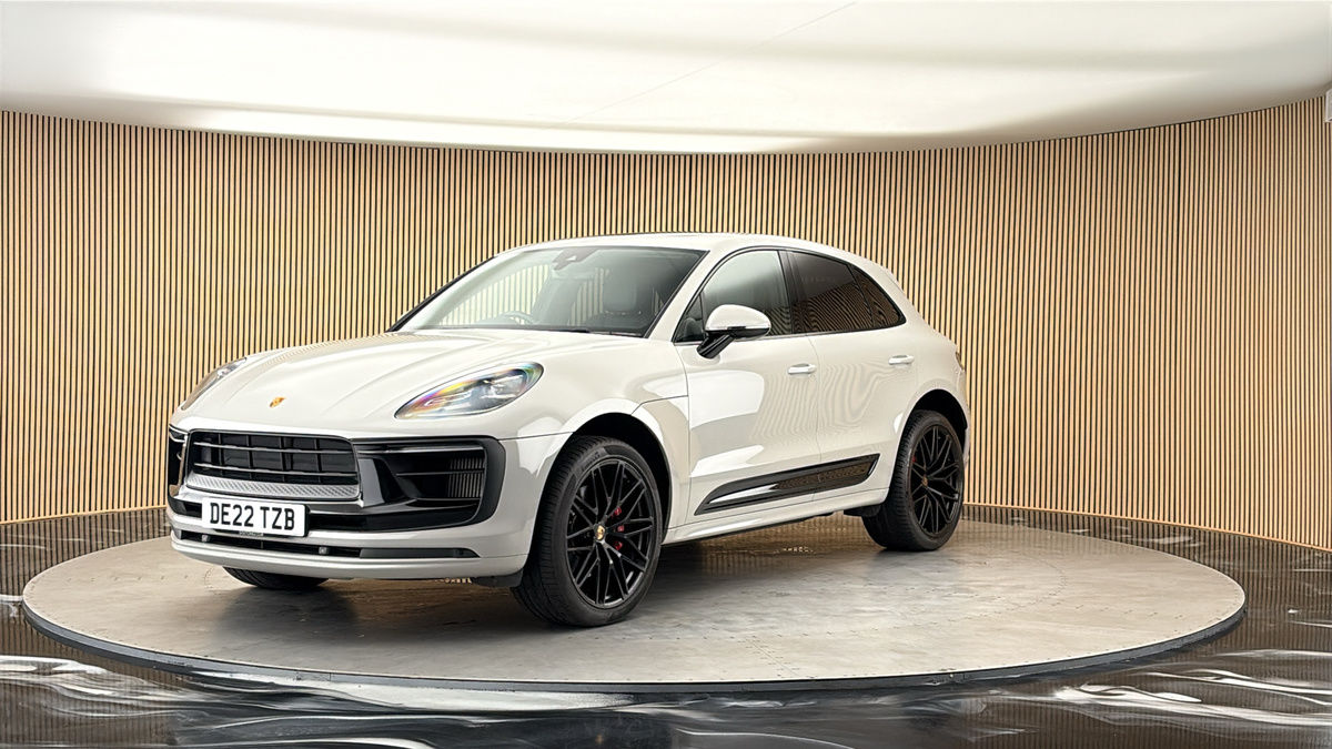 More views of Porsche Macan