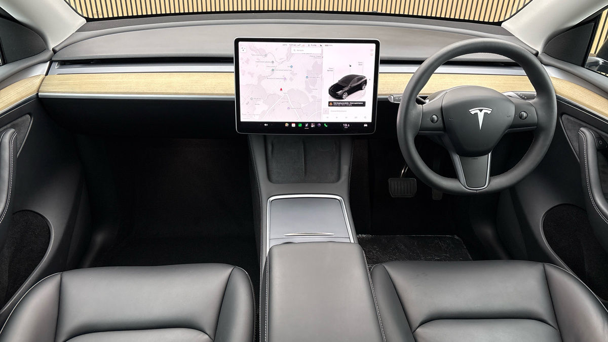 Tesla Model Y Image 12