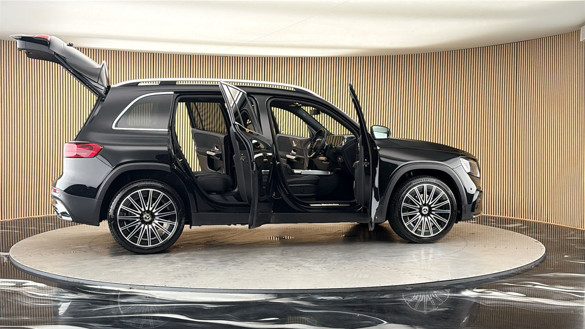 More views of Mercedes-Benz GLB
