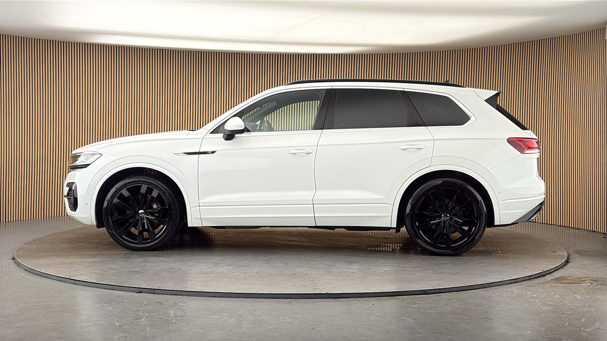 More views of Volkswagen Touareg