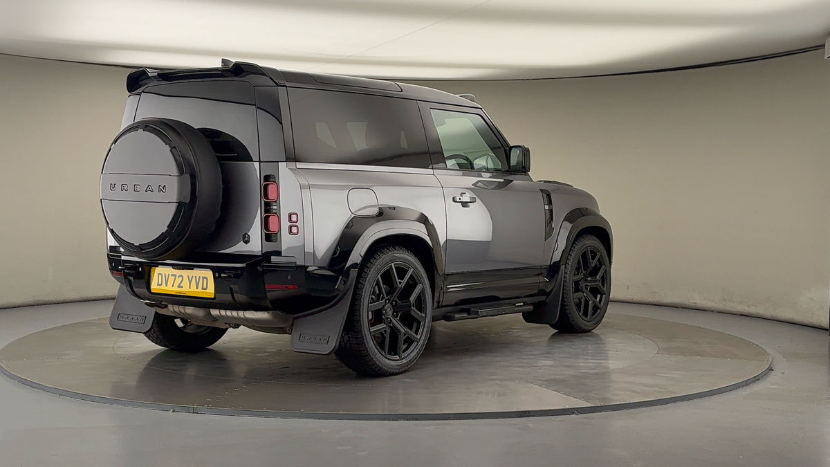 More views of Land Rover Defender 90