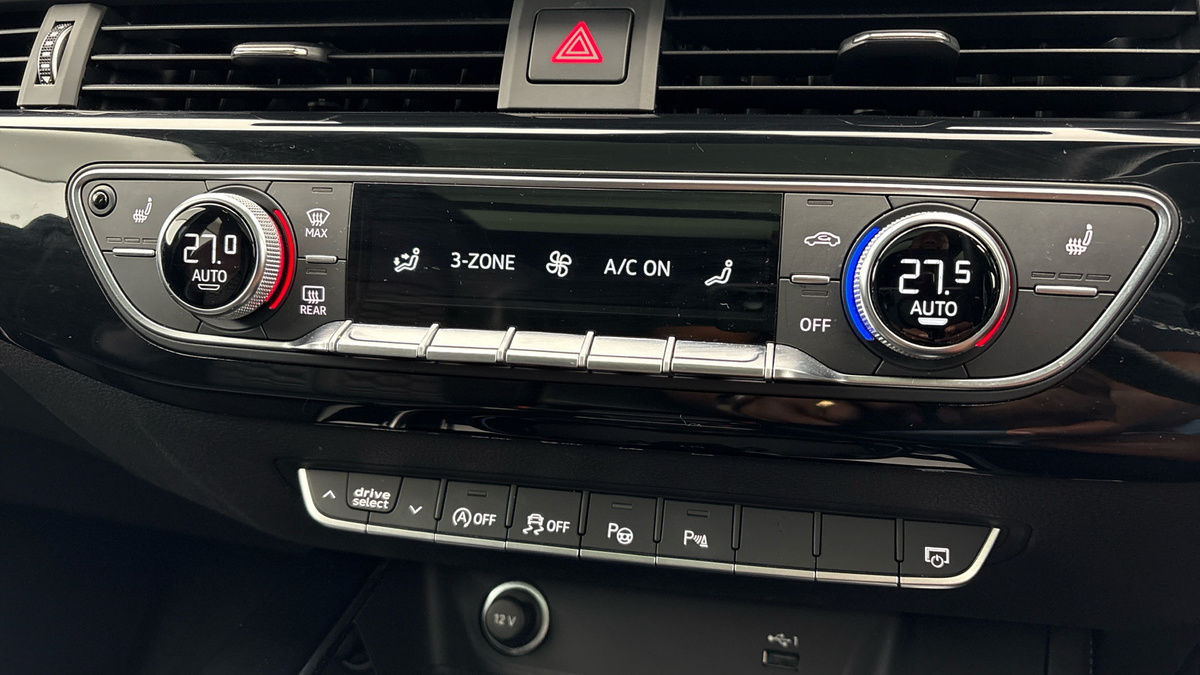 Audi RS4 Avant Image 26