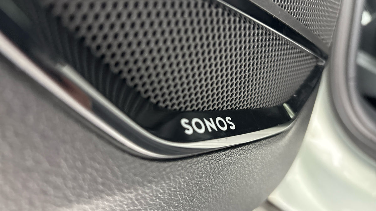 Audi Q3 Image 6