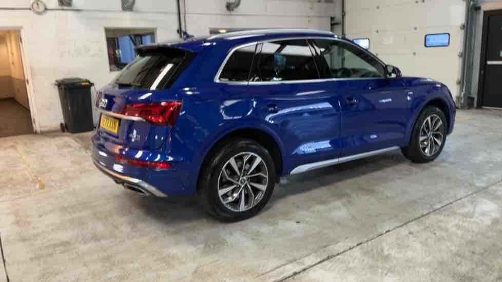 More views of Audi Q5