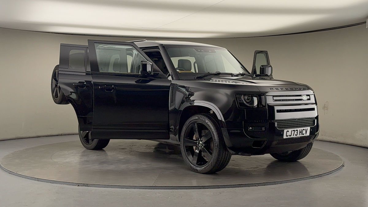 More views of Land Rover Defender 110