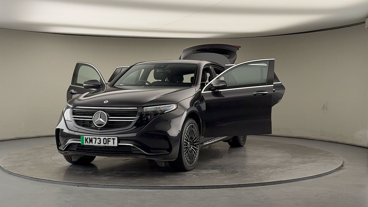 More views of Mercedes-Benz EQC