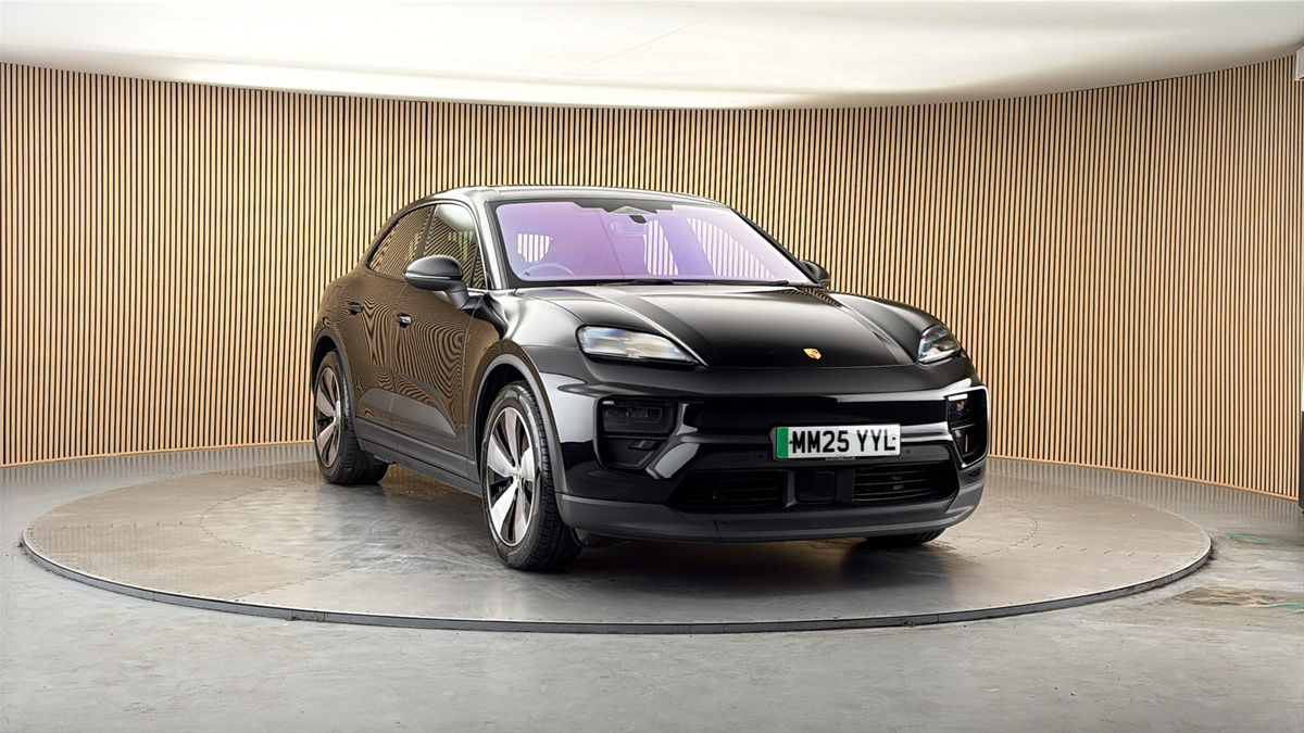 More views of Porsche Macan