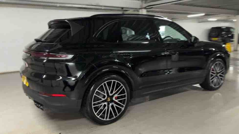 More views of Porsche Cayenne