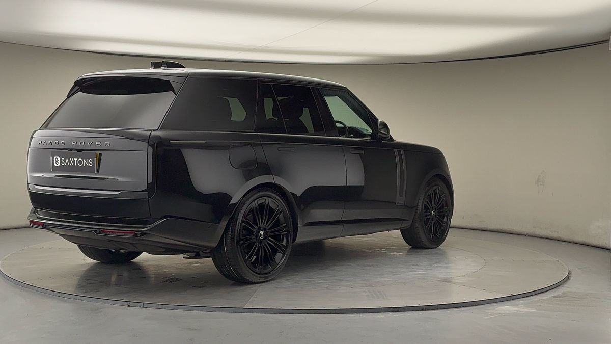 More views of Land Rover Range Rover