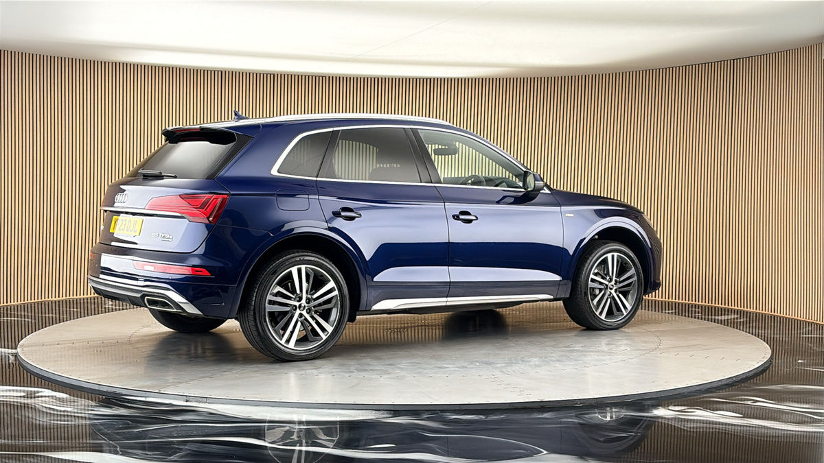 More views of Audi Q5