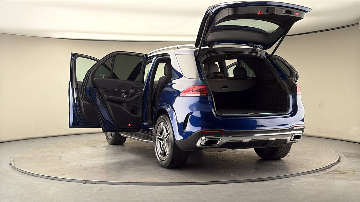 More views of Mercedes-Benz GLE