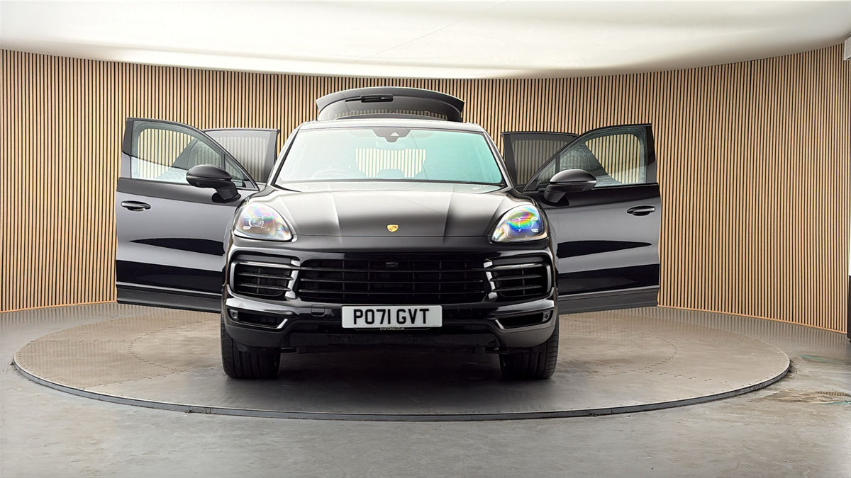 More views of Porsche Cayenne