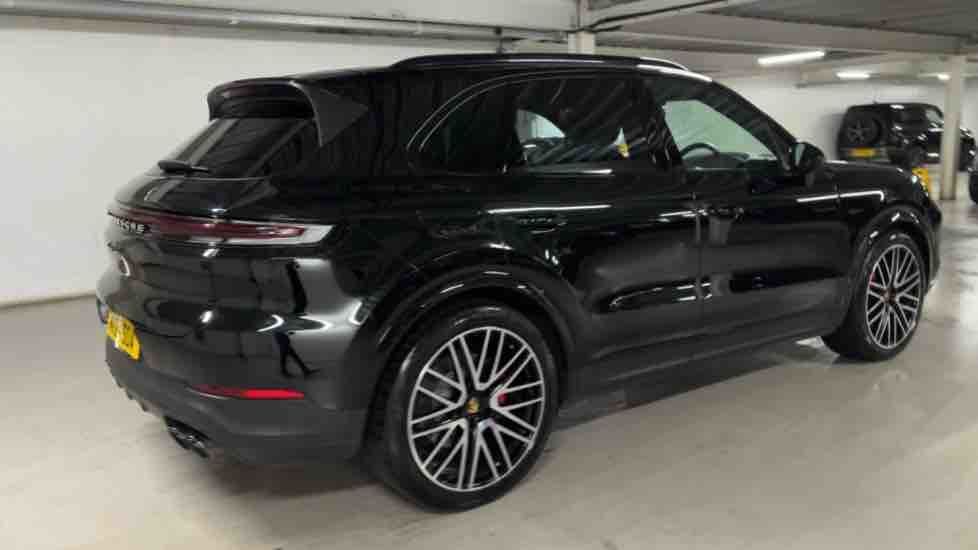 More views of Porsche Cayenne