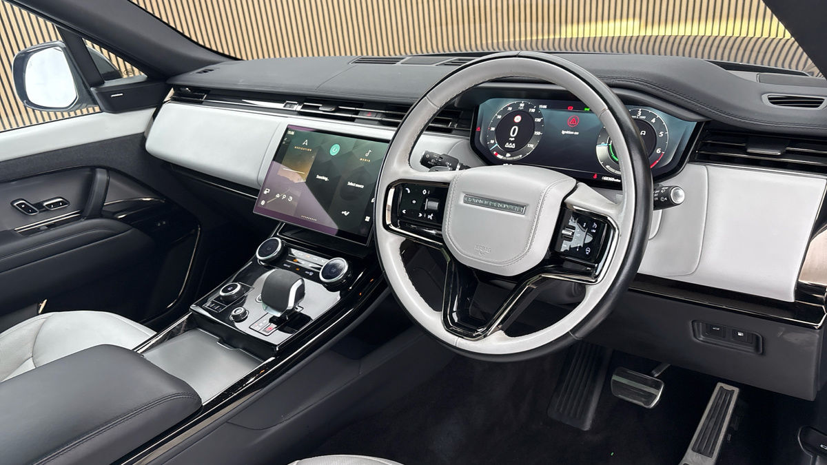 Land Rover Range Rover Sport Image 5