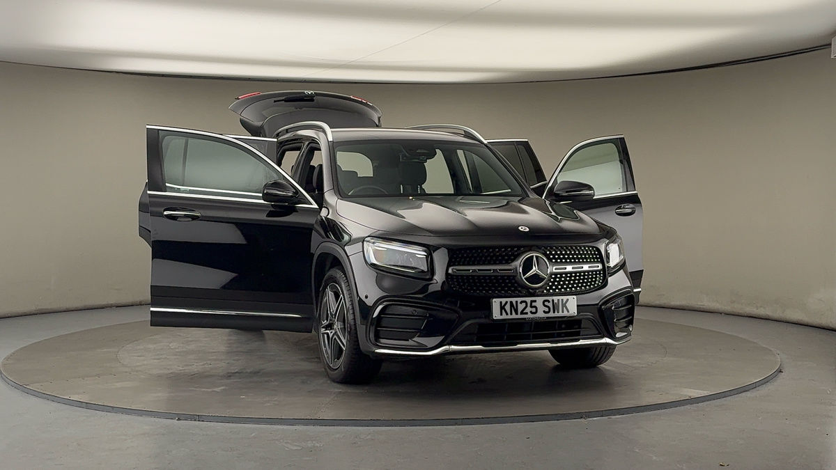 More views of Mercedes-Benz GLB