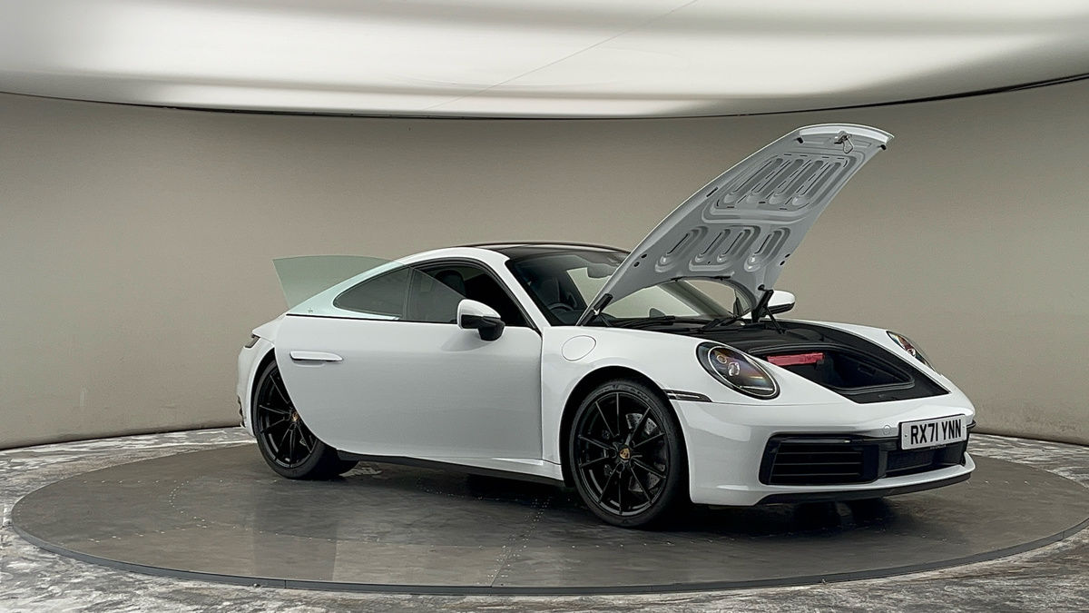 More views of Porsche 911