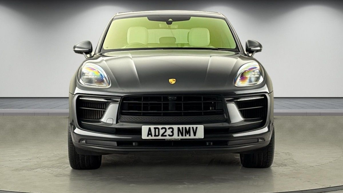 Porsche Macan Image 3
