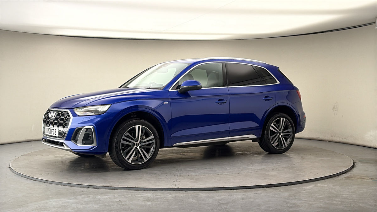 More views of Audi Q5