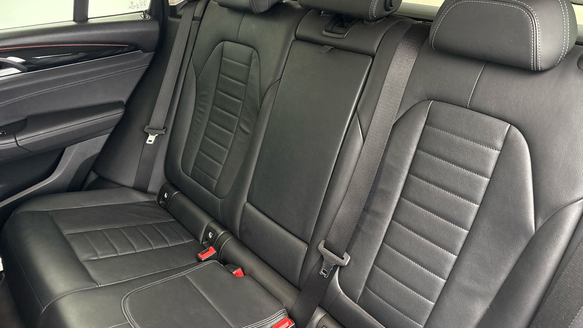 BMW X3 Image 8