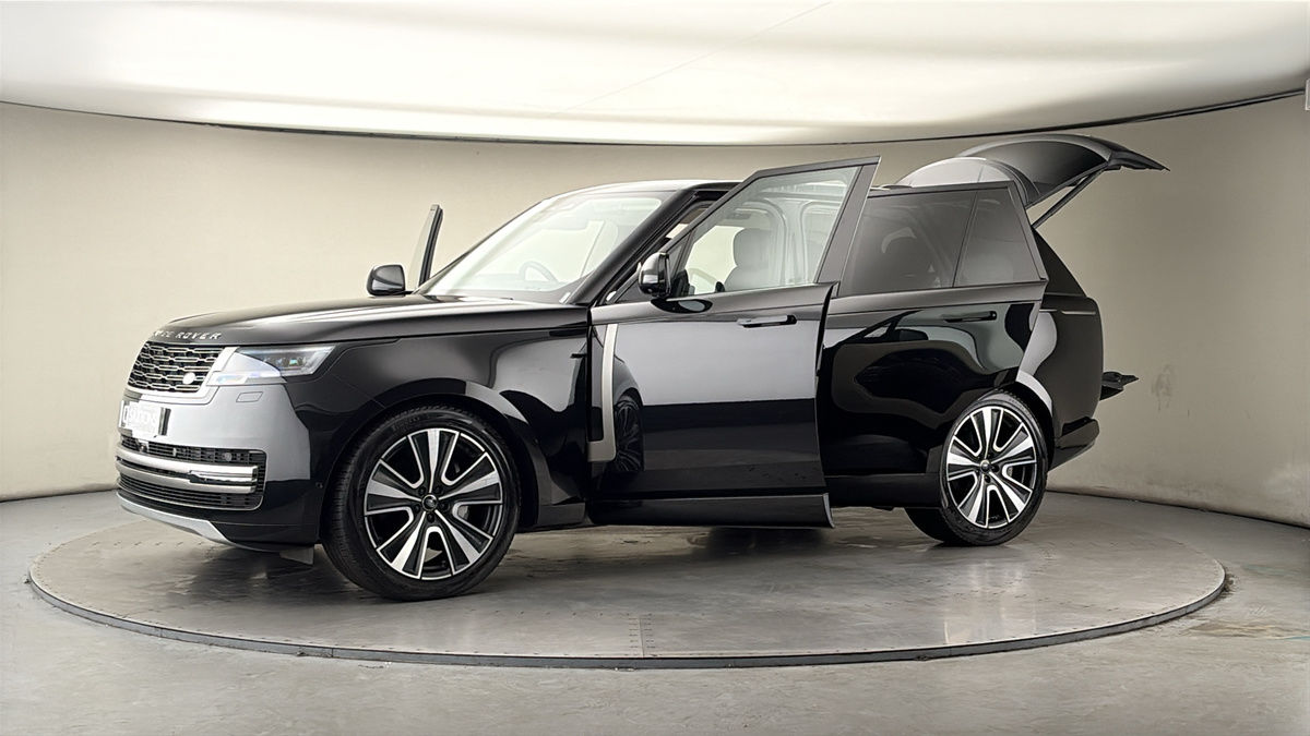 More views of Land Rover Range Rover