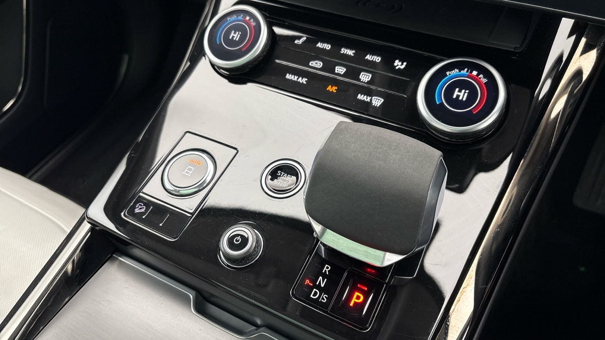 Land Rover Range Rover Sport Image 26