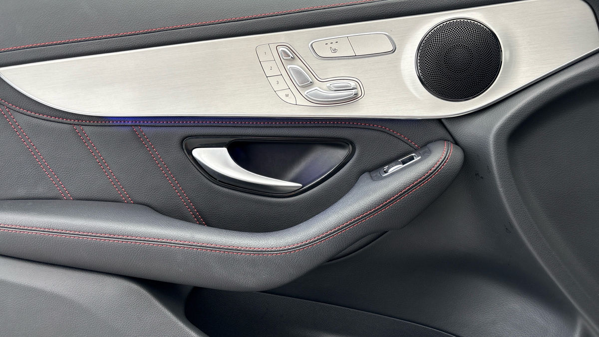 Mercedes-Benz GLC Image 19