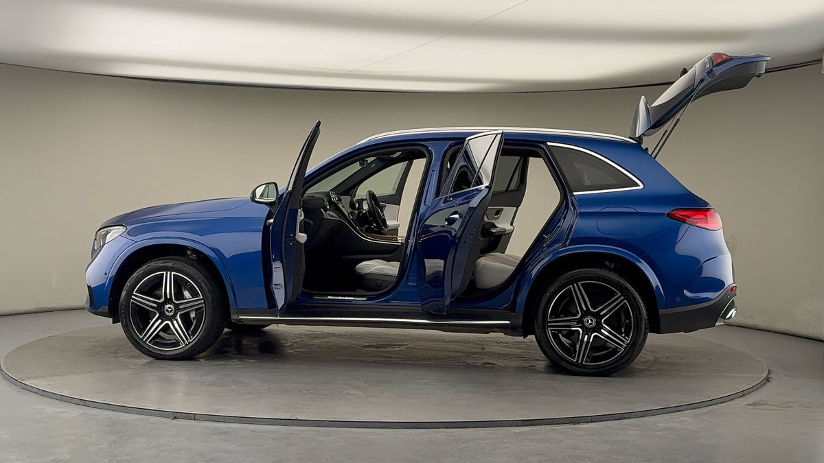 More views of Mercedes-Benz GLC