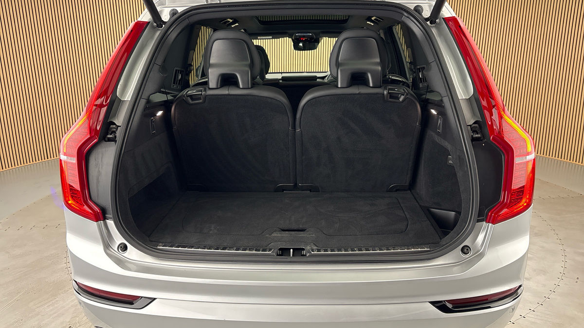 Volvo XC90 Image 11