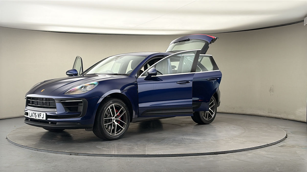 Porsche Macan Image 22
