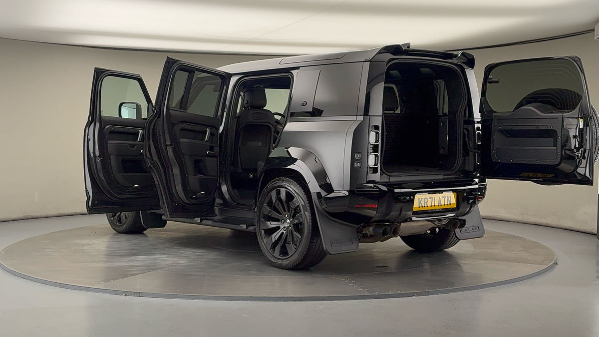 More views of Land Rover Defender 110