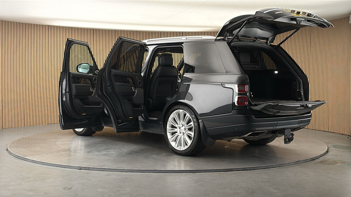 More views of Land Rover Range Rover