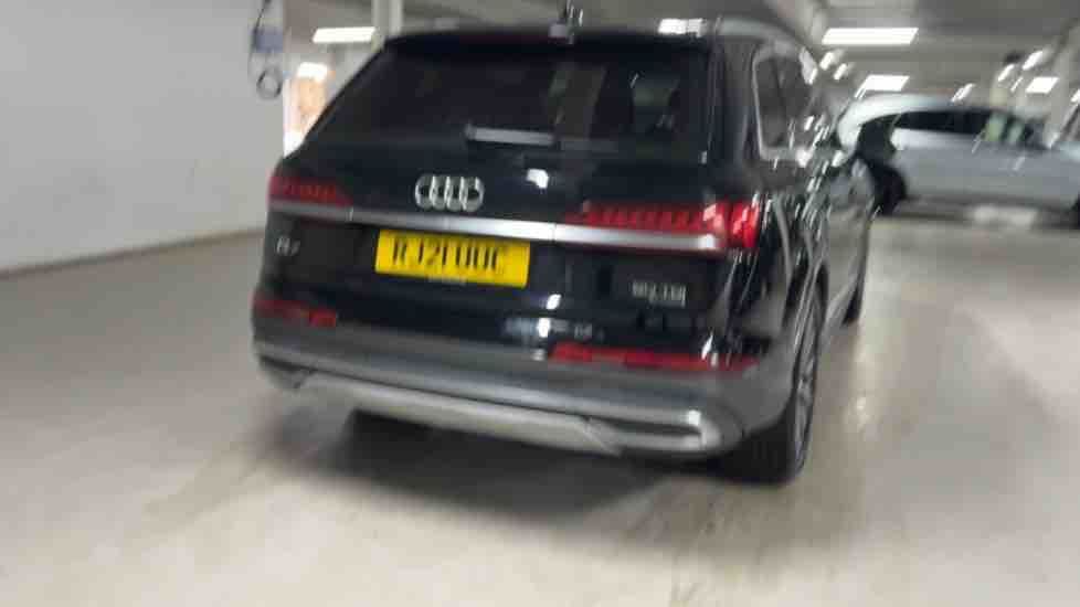 More views of Audi Q7