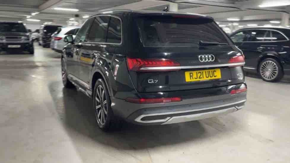 More views of Audi Q7