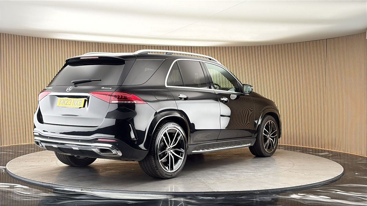 More views of Mercedes-Benz GLE